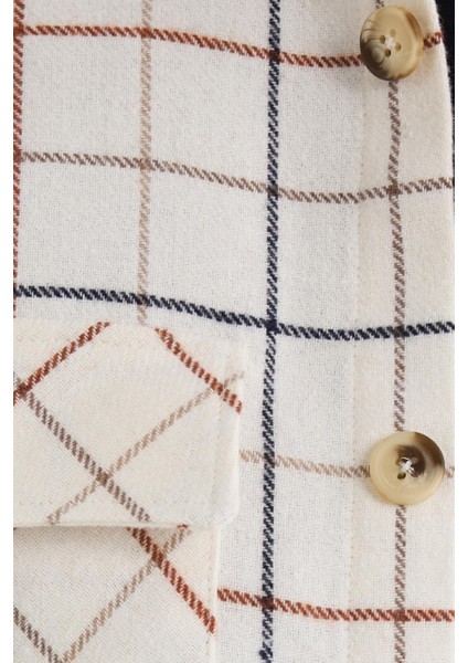 Erkek Slim Fit Dar Kesim Spor Yaka Çift Cep Kapaklı Kareli Gömlek