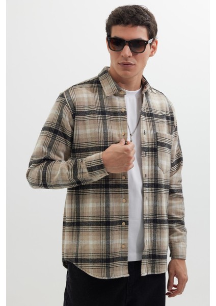 Erkek Regular Fit Klasik Kesim Büyük Kareli Tep Cepli Oduncu Gömlek fiyatları