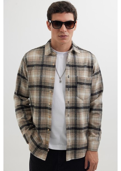 Erkek Regular Fit Klasik Kesim Büyük Kareli Tep Cepli Oduncu Gömlek indirimleri