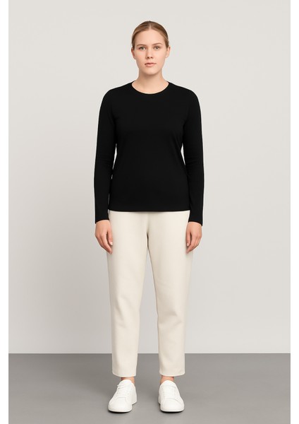 Kadın Korına O Yaka Uzun Kollu Slim Fit Kesim Likralı Penye T-Shirt