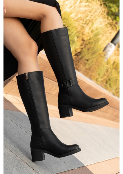 Delmar Kadın Tokalı Soğuk Geçirmez Çizme