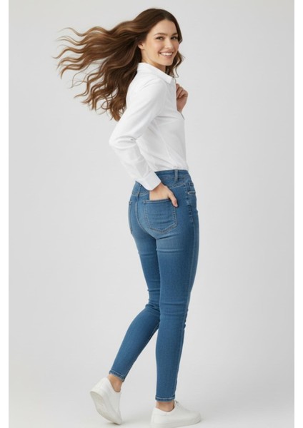 Kadın Beyaz Dar Kesim Gömlek M7733 Beyaz modelleri