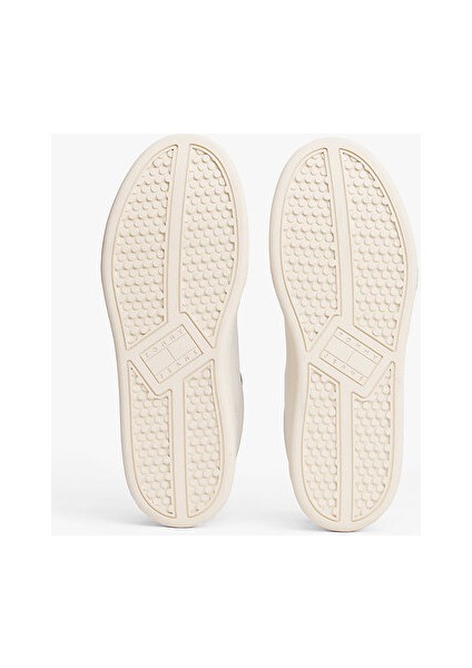 Kadın Beyaz Sneaker indirimleri