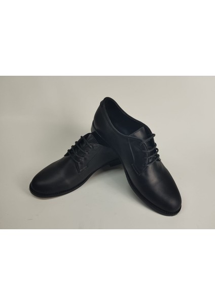 Kadın Hakiki Deri Siyah Bağcıklı Ayakkabı