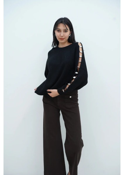 Kollar Düğmeli Bisiklet Yaka Kazak