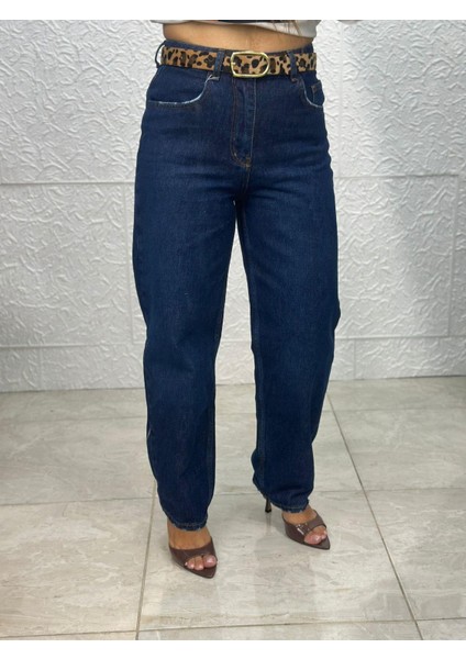 Koyu Mavi Paça Yırtmaçlı Jean Pantolon modelleri