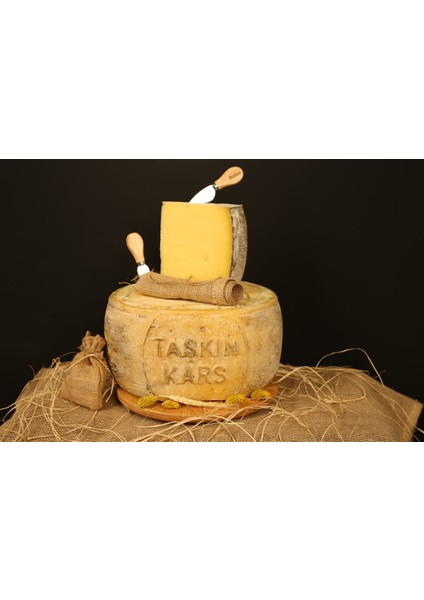 2 Yıllık Kars Eski Kalıp Kaşar Peyniri fiyatları