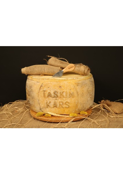 2 Yıllık Kars Eski Kalıp Kaşar Peyniri fırsatları