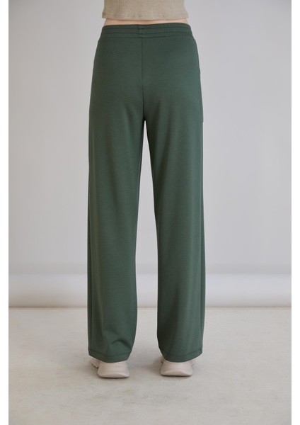 Cepleri Deri Garnili Eşofmanaltı