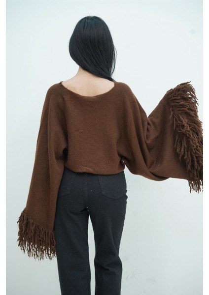 Püsküllü Triko Kazak fiyatları