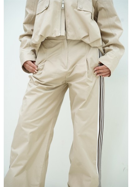 Tiktak Detaylı Pantolon