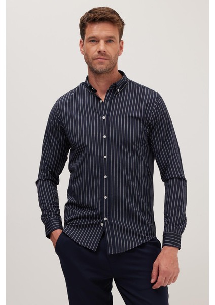 Slim Fit Uzun Kollu Düğmeli Yaka Pamuklu Kolay Ütü Çizgili Erkek Gömlek