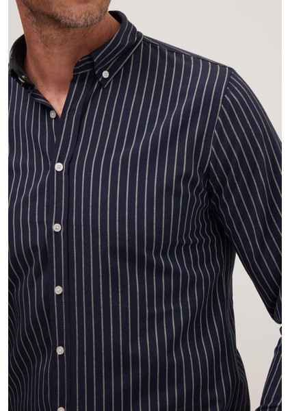 Slim Fit Uzun Kollu Düğmeli Yaka Pamuklu Kolay Ütü Çizgili Erkek Gömlek modelleri