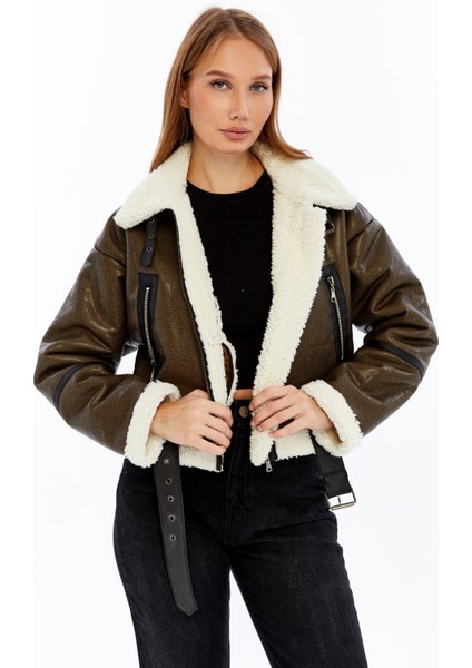 Kadın Kürklü Tokalı Yesil Kısa Crop Mont