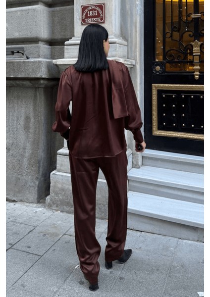 Kadın V Yaka Gomleklı Saten Takım modelleri