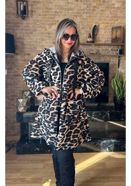 Kadın Oversize Tasarım Hafif Buklet Kaşe Kaban Kapüşonlu Astarsız Kaban