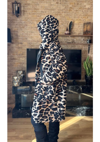 Kadın Oversize Tasarım Hafif Buklet Kaşe Kaban Kapüşonlu Astarsız Kaban modelleri