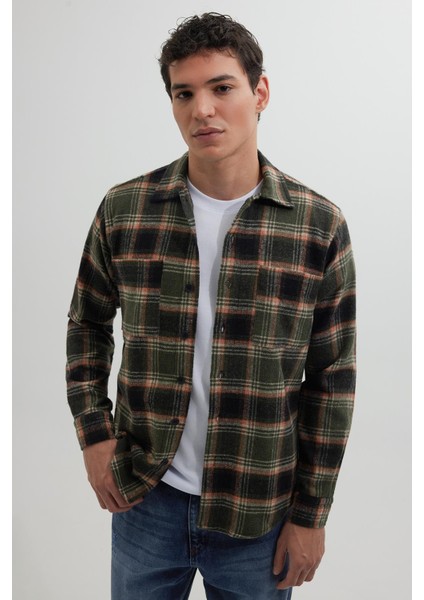 Erkek Regular Fit Normal Kesim Çift Cepli Kışlık Oduncu Kareli Gömlek fiyatları