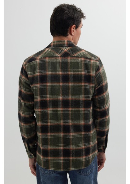 Erkek Regular Fit Normal Kesim Çift Cepli Kışlık Oduncu Kareli Gömlek