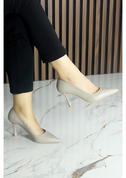 Suzanna Vizon Hakiki Dana Derisi Sivri Burun Klasik İnce Topuklu Ayakkabı