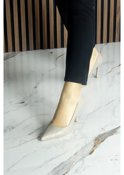 Suzanna Vizon Hakiki Dana Derisi Sivri Burun Klasik İnce Topuklu Ayakkabı