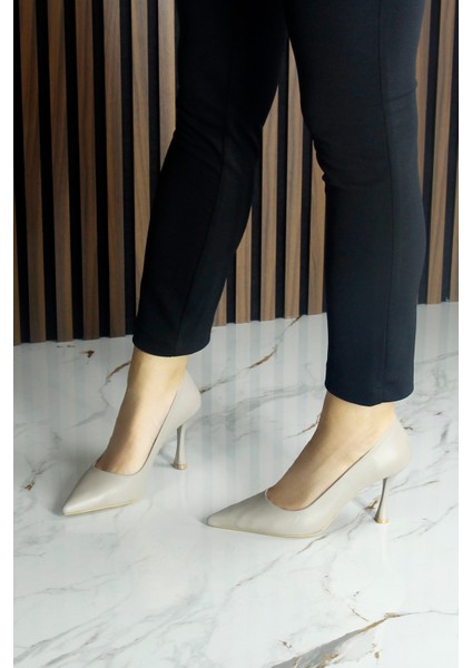 Suzanna Vizon Hakiki Dana Derisi Sivri Burun Klasik İnce Topuklu Ayakkabı