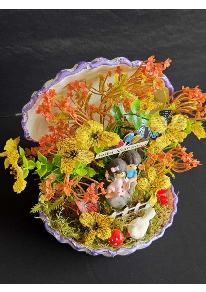 “iyi Ki Varsın” Temalı Kabuk Saksılı El Yapımı Teraryum – Tüm Özel Günler Için Anlamlı Hediye modelleri