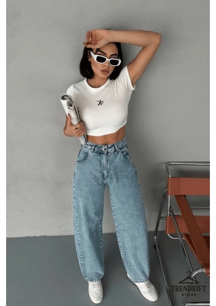 Baggy Yıkamalı Toka Detaylı Bol Kesim Kadın Jean – Rahat Form, Geniş Paça, Modern Salaş Stil indirimleri