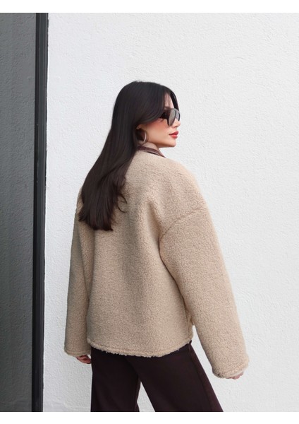 Dik Yaka Açık Cep Peluş Mont indirimleri