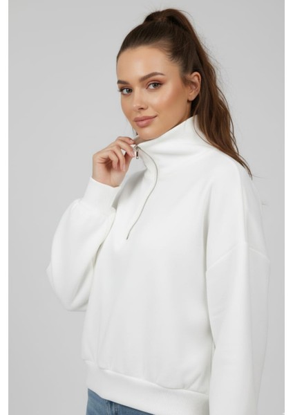 Kadın Beyaz Yarı Fermuarlı Basic Sweatshirt fiyatları
