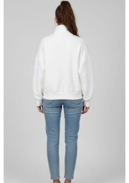 Kadın Beyaz Yarı Fermuarlı Basic Sweatshirt fırsatları