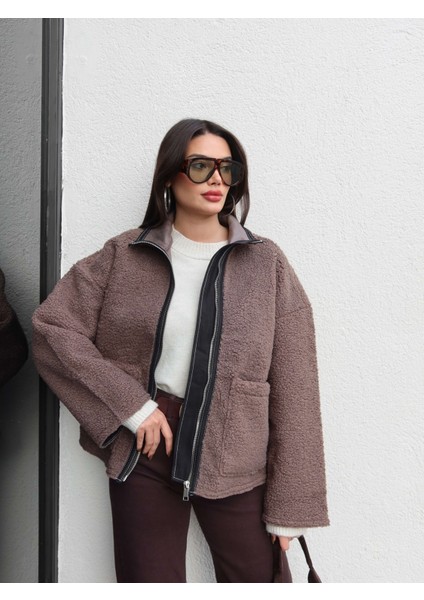 Dik Yaka Açık Cep Peluş Mont fiyatları