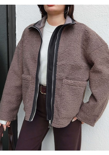 Dik Yaka Açık Cep Peluş Mont modelleri