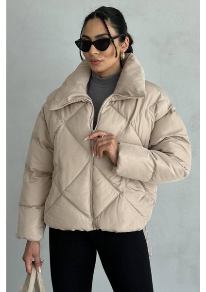 Kadın Bej Oversize Şişme Mont – Fermuarlı, Cepli Kışlık Mont modelleri