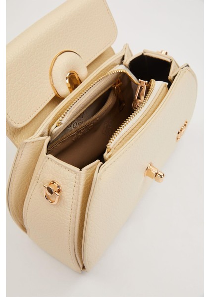 Krem Kutu Formlu El Çantası modelleri