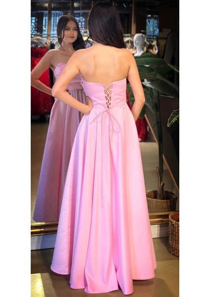 Pembe Straplez Yaka Sırt Dekolteli Kloş Etekli Saten Uzun Abiye Elbise 11120-01 indirimleri