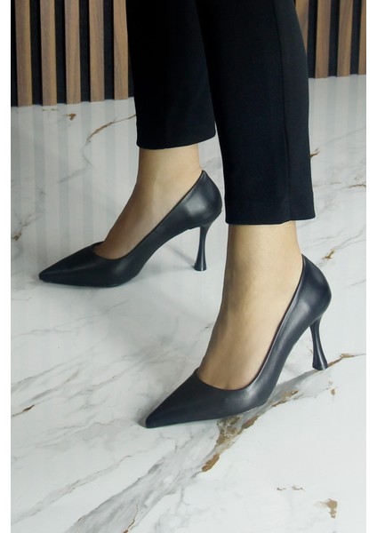 Suzanna Siyah Hakiki Dana Derisi Sivri Burun Klasik İnce Topuklu Ayakkabı fırsatları