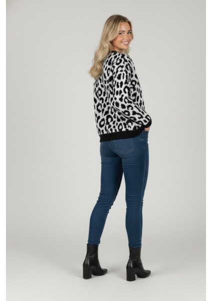 Kadın Leopar Desenli Triko Kazak M6702 Siyah fırsatları