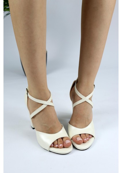 Kadın Çapraz Kelebek Model Topuklu Ayakkabı