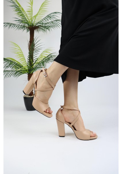 Kadın Çapraz Kelebek Model Topuklu Ayakkabı modelleri