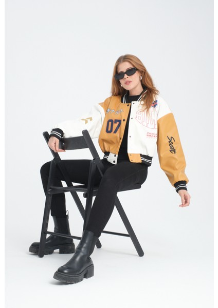 Kadın Deri Overisize Çift Renkli Baskılı Kolej Ceket Çıt Çıtlı Motorcu Montu Yarışçı Bomber Ceket fiyatları