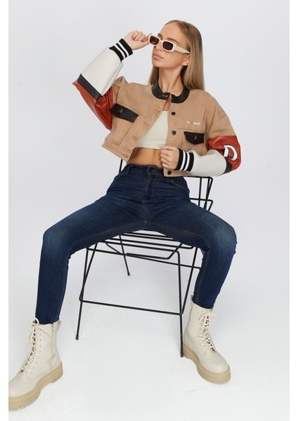 Kadın Oversize Kot Ceket Kolları Deri Garnili Düğmeli Motorcu Montu Baskılı Yarışçı Kolej Ceket