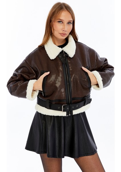 Kadın Kürklü Tokalı Kısa Crop Mont