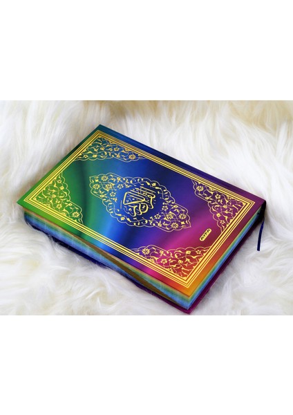 Orta Boy Renkli Kapaklı Karekodlu Kuranı Kerim (24.5CMX17CM) Seccade (67CMX122CM) Tesbih Set fırsatları
