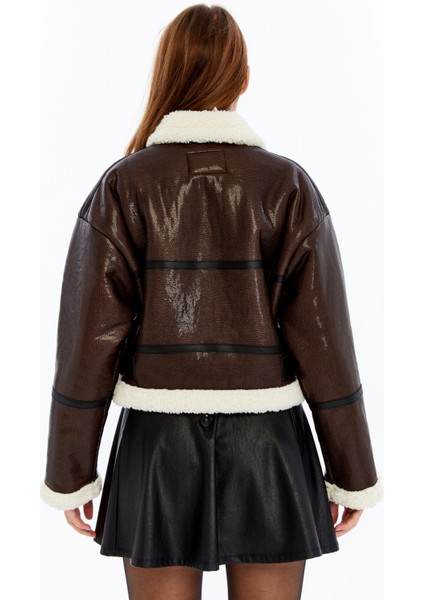 Kadın Kürklü Tokalı Kısa Crop Mont