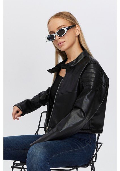 Kadın Oversize Fermuarlı Yaka Çıt Çıtlı Omuz ve Etek Dolgu Desenli Kolej Yarışçı Ceket Motorcu Mont