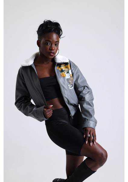 Kadın Deri Yaka Kürklü Fermuarlı Oversize Mont Baskılı Beli Lastikli Bomber Kolej Mont Gri indirimleri