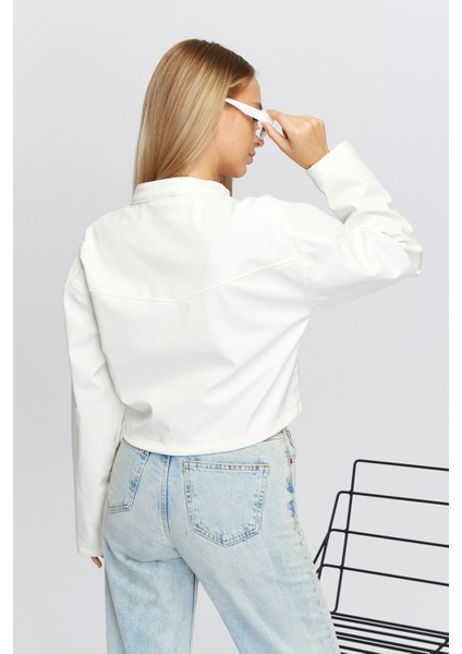 Kadın Oversize Fermuarlı Yaka Çıt Çıtlı Omuz ve Etek Beyaz Desenli Kolej Yarışçı Ceket Motorcu Mont