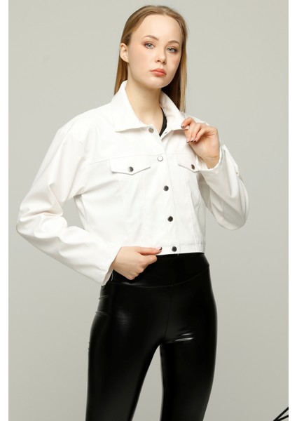 Kadın Oversize Kısa Çıt Çıt Kapamalı Deri Ceket Bomber Mont Kolej Deri Sahte Cep Detaylı Ceket modelleri