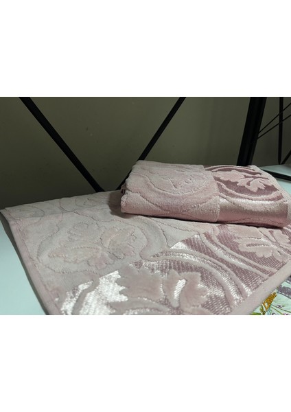 Kadife Jakarlı El Havlusu